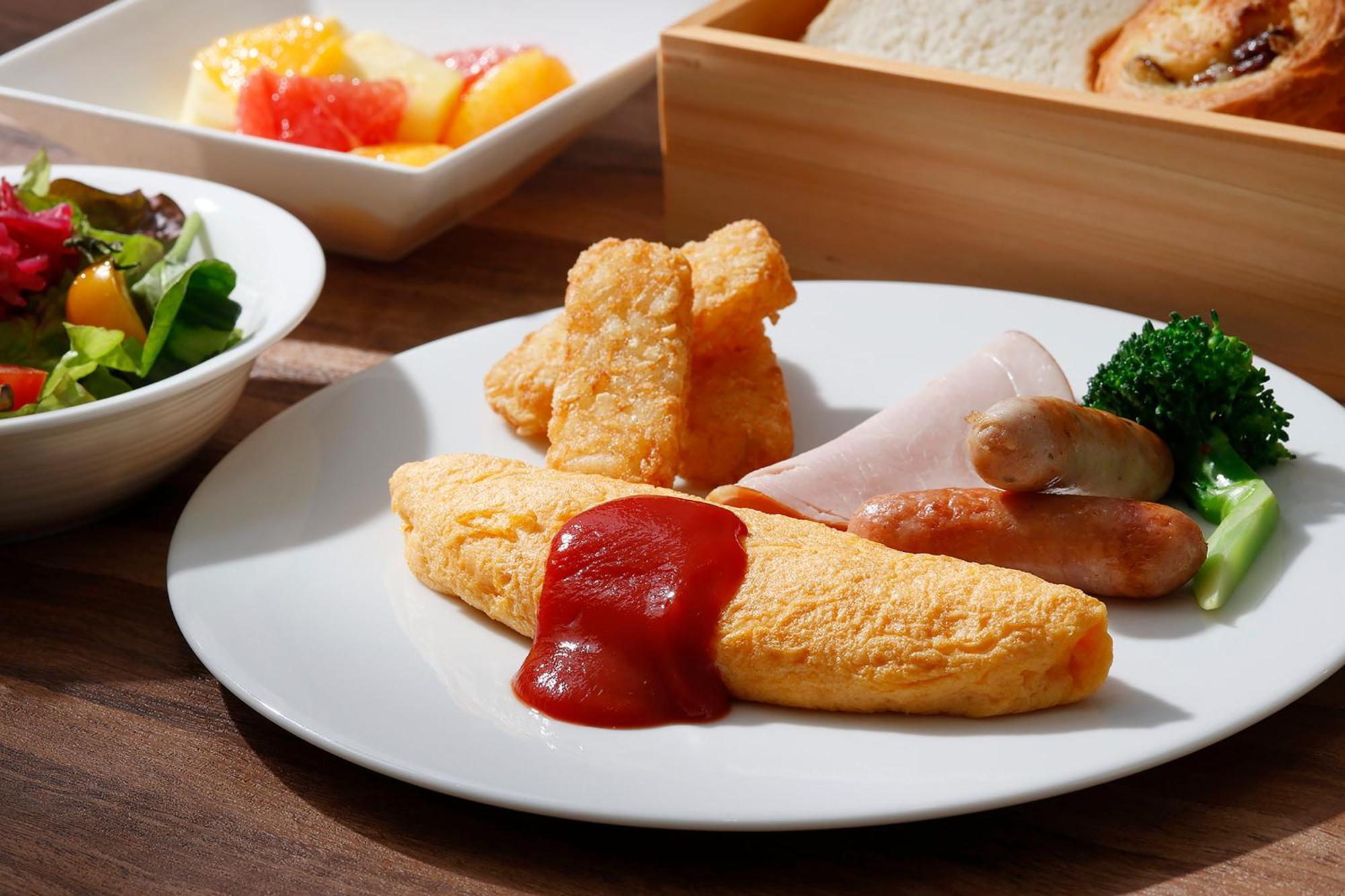Ana Holiday Inn Tokyo Bay By Ihg Bagian luar foto
